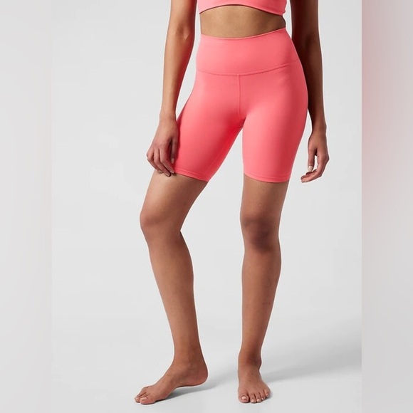 Athleta Pants - Athleta Transcend 7" Short in Coral Petal